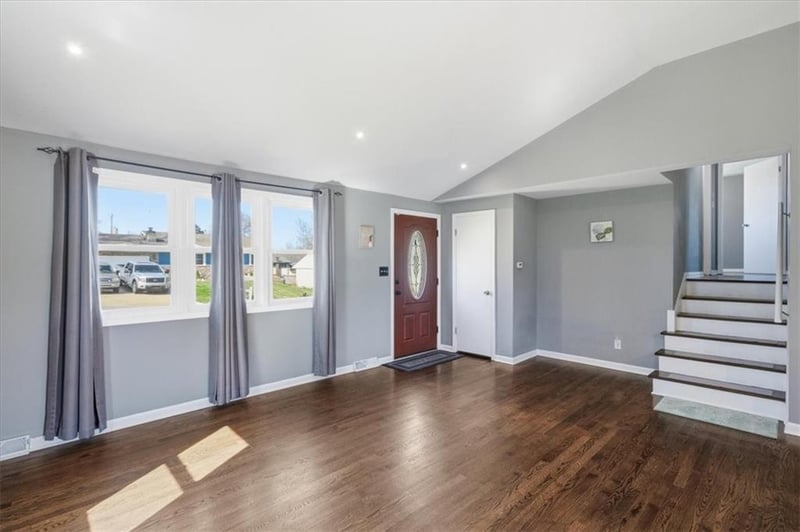 818 84 Dr, Kansas City, KS 66112