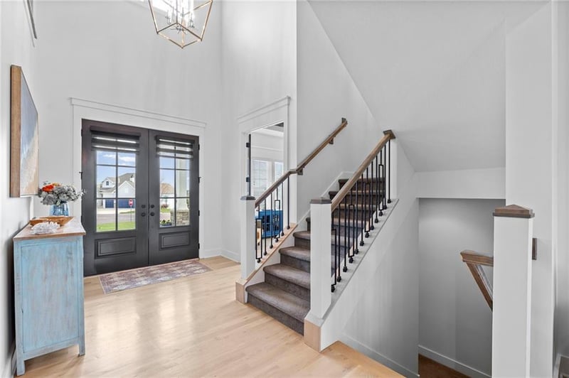 12901 170th St, Overland Park, KS 66221
