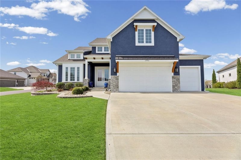 12901 170th St, Overland Park, KS 66221