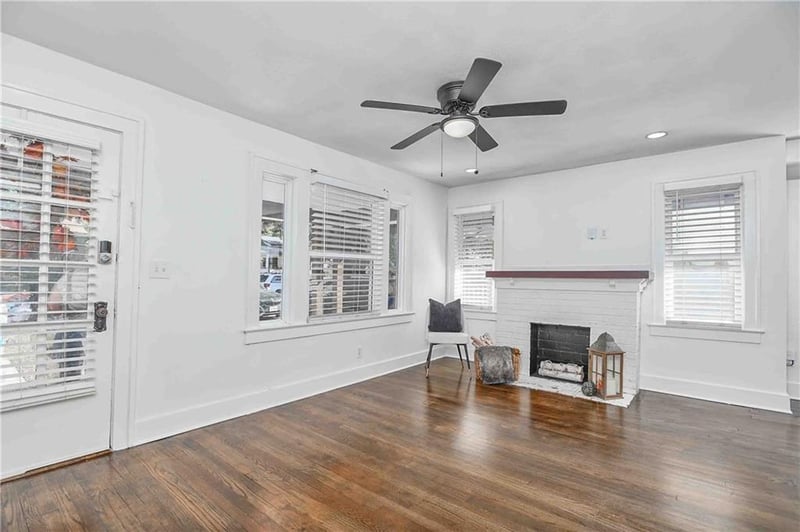 5528 Woodland Ave, Kansas City, MO 64110