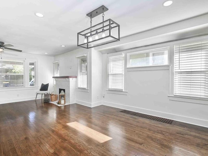 5528 Woodland Ave, Kansas City, MO 64110