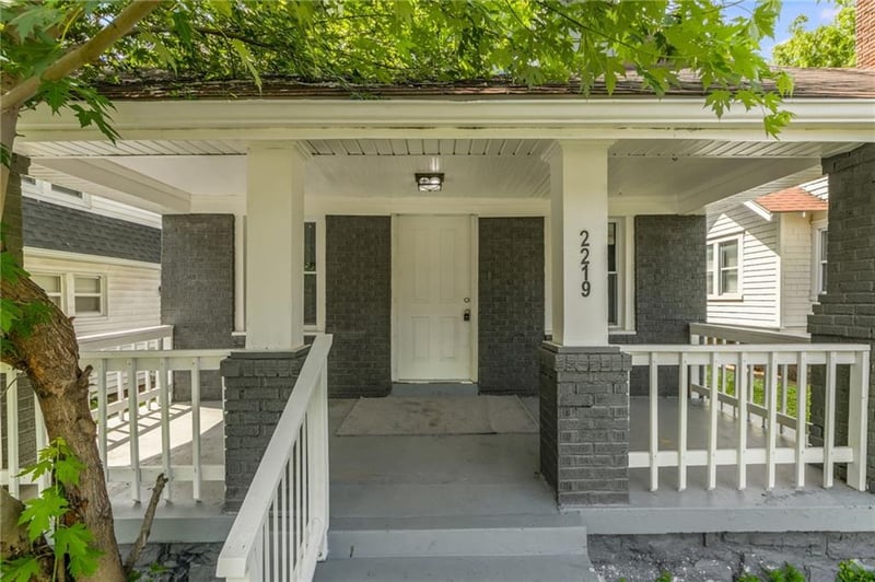 2219 Meyer Blvd, Kansas City, MO 64132