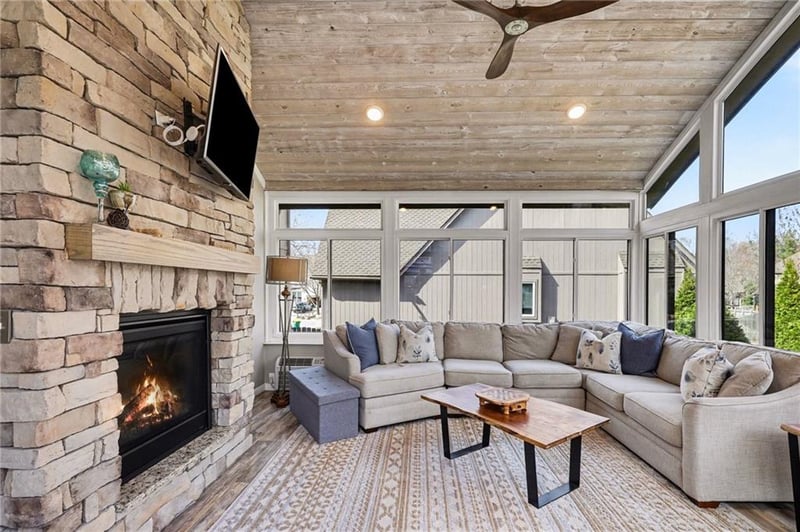 5420 132nd Ter, Overland Park, KS 66209