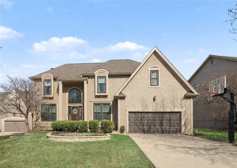 5420 132nd Ter, Overland Park, KS 66209