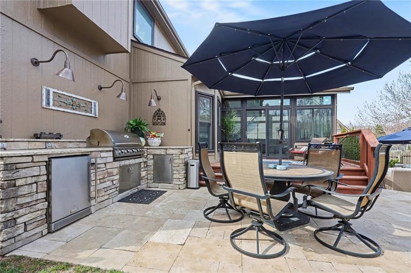 5420 W 132nd Ter, Overland Park, KS 66209