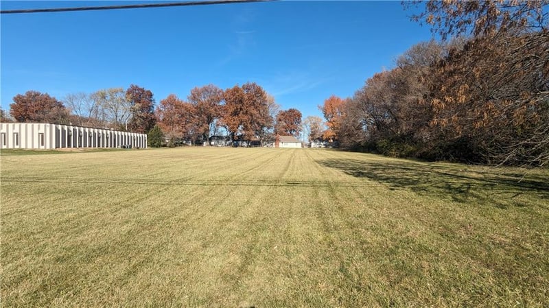 Raytown Rd & 87th St, Raytown, MO 64138