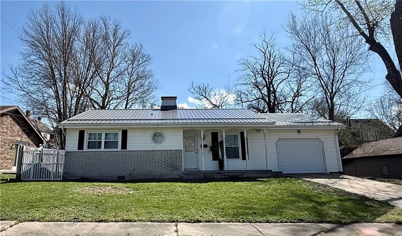 109 Black Diamond St, Richmond, MO 64085