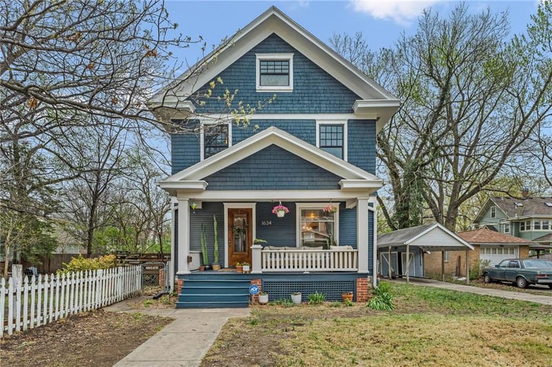 1634 Rhode Island St, Lawrence, KS 66044