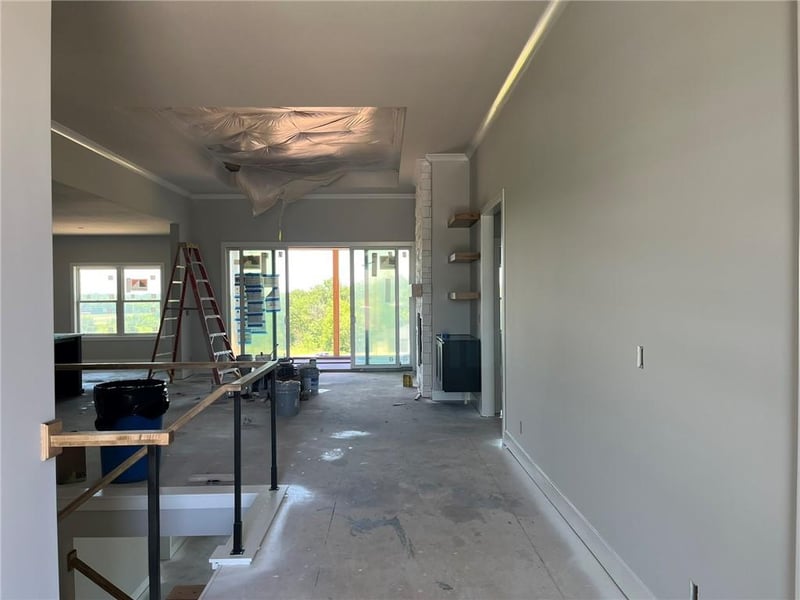 510 Bentwater Dr, Raymore, MO 64083