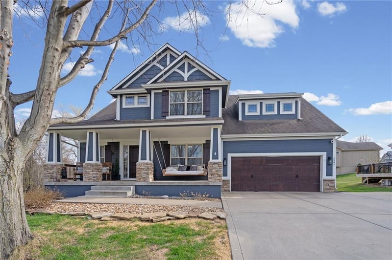 1303 Ashdown Cir, Raymore, MO 64083