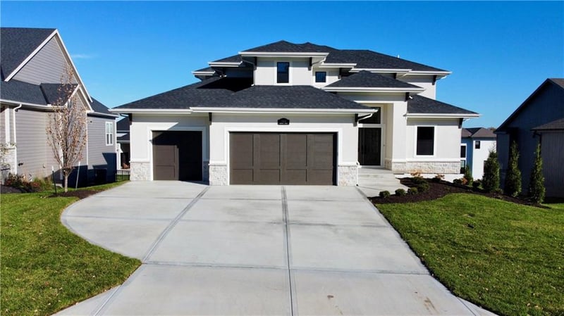 16932 Parkhill St, Overland Park, KS 66221