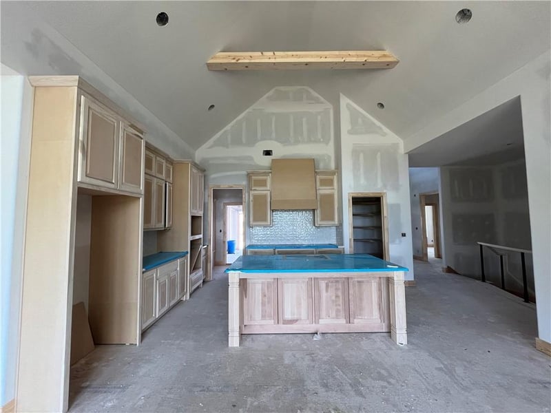 1628 Hanover Ln, Raymore, MO 64083