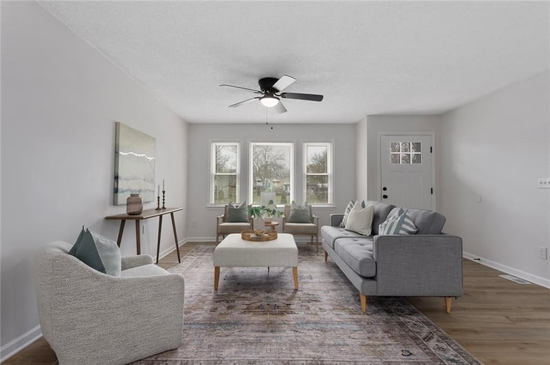 302 Franklin St, Spring Hill, KS 66083