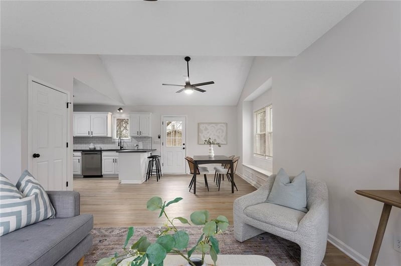 302 Franklin St, Spring Hill, KS 66083