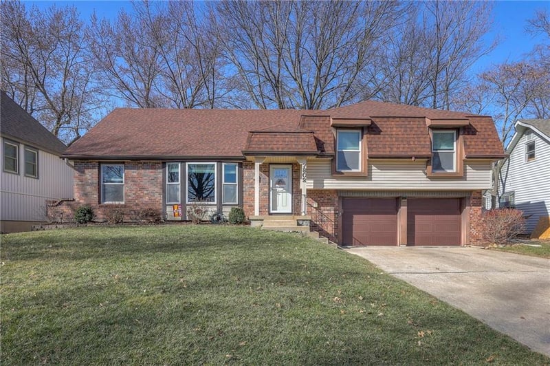 7802 Westgate Dr, Lenexa, KS 66216