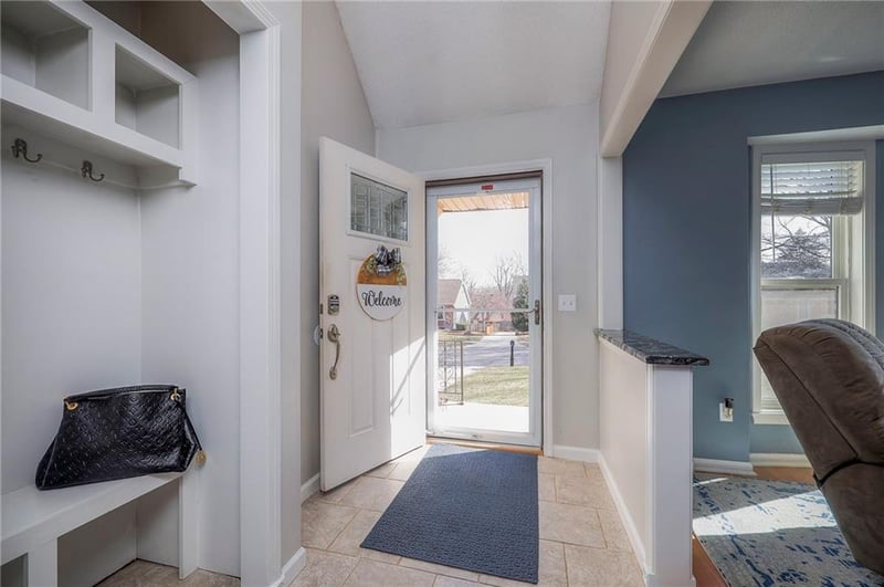 7802 Westgate Dr, Lenexa, KS 66216