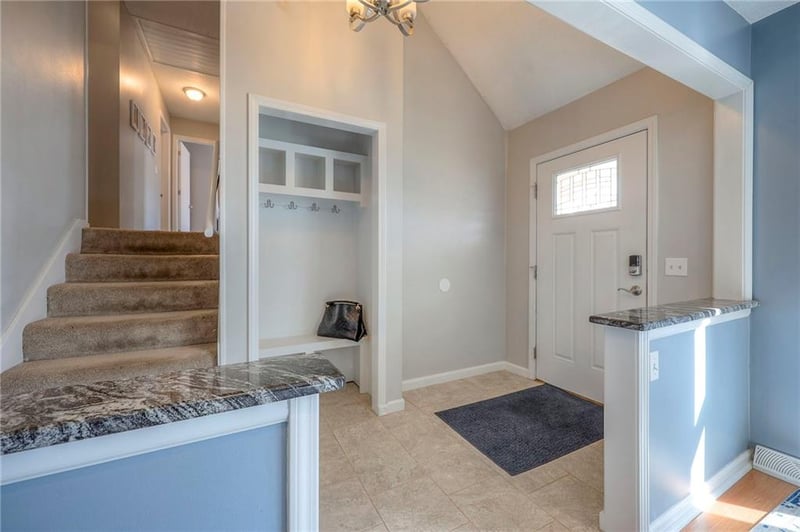 7802 Westgate Dr, Lenexa, KS 66216