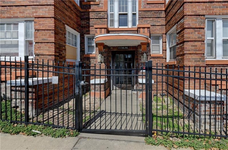 4245 Harrison St, Kansas City, MO 64110