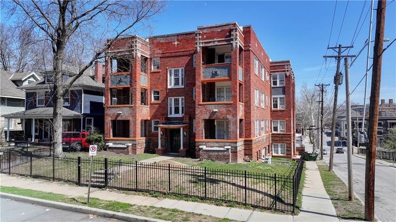 4245 Harrison St, Kansas City, MO 64110