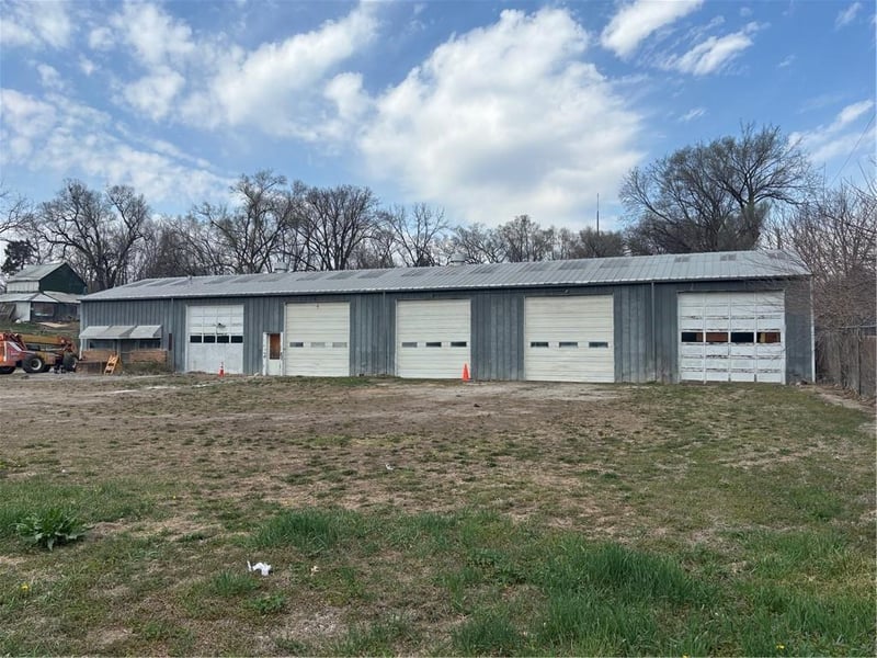 2519 Garfield Ave, St Joseph, MO 64503