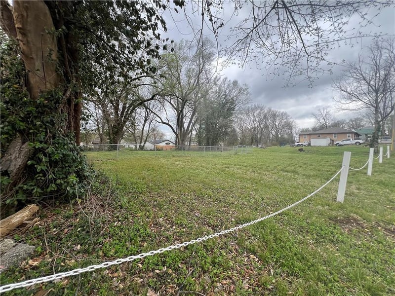 614 Second St, Richmond, MO 64085