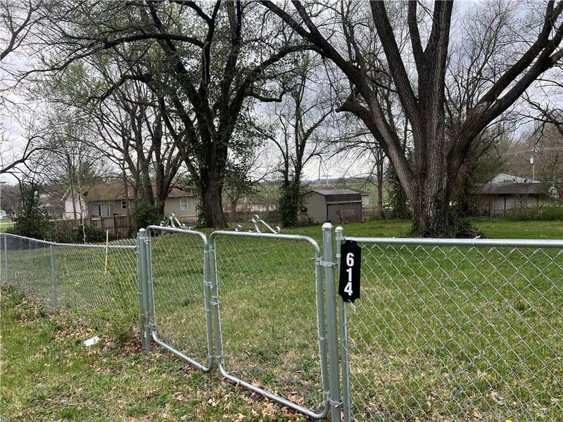 614 Second St, Richmond, MO 64085