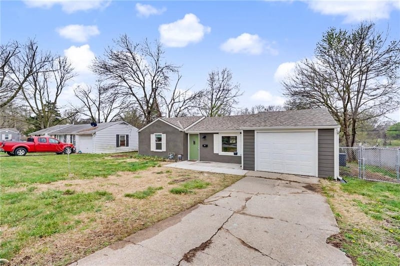 1106 50th Dr, Kansas City, KS 66106