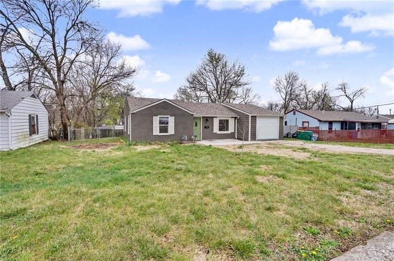 1106 50th Dr, Kansas City, KS 66106