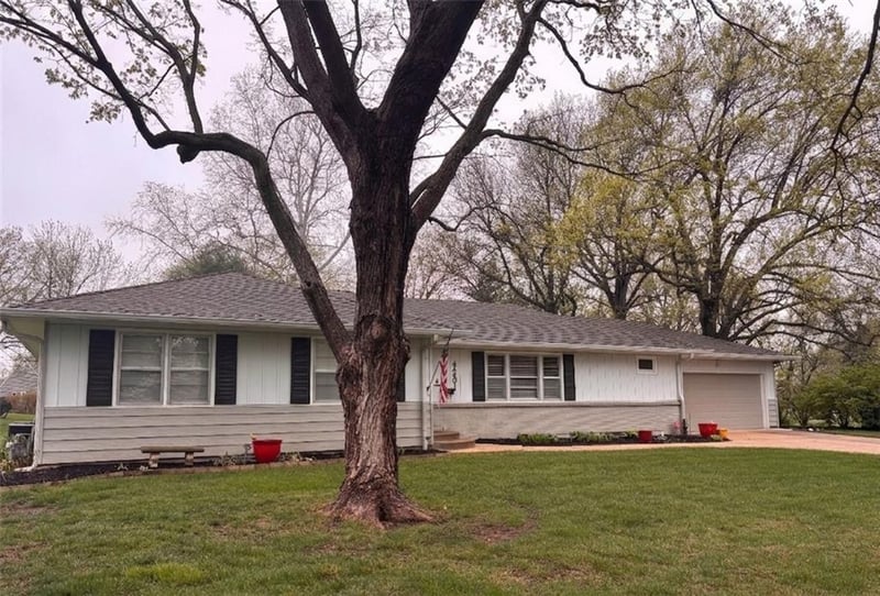 4201 98th Ter, Overland Park, KS 66207