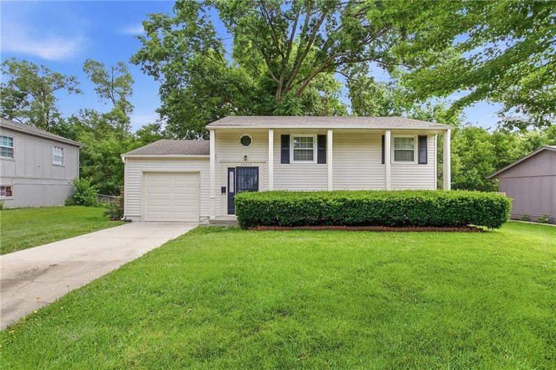 10015 Kessler St, Overland Park, KS 66212