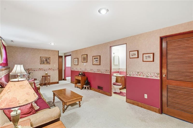 10015 Kessler St, Overland Park, KS 66212