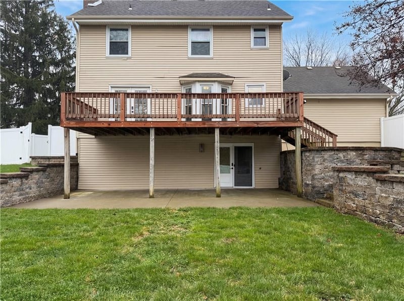 3345 Lake Shore Dr, Blue Springs, MO 64014