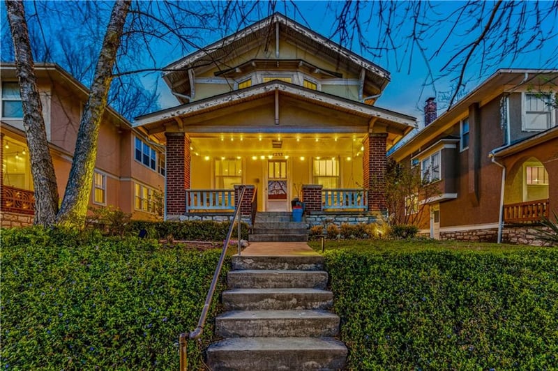 4233 Mercier St, Kansas City, MO 64111