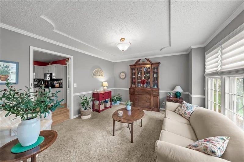 13216 55th Ter, Shawnee, KS 66216