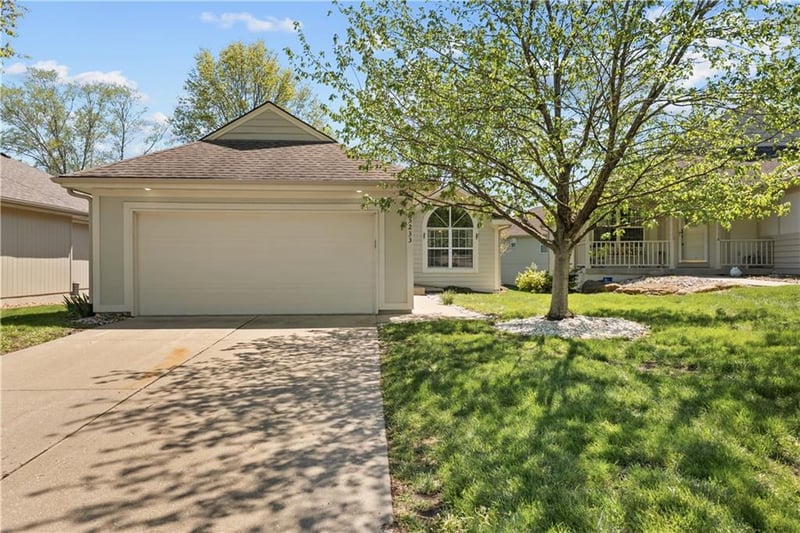 5233 Downey Ave, Independence, MO 64055