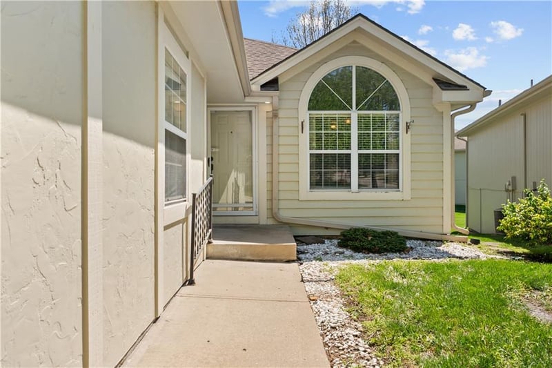 5233 Downey Ave, Independence, MO 64055
