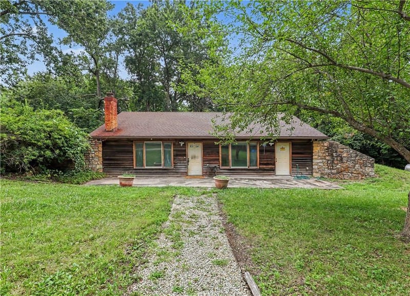 11719 Hunt Rd, Lone Jack, MO 64070
