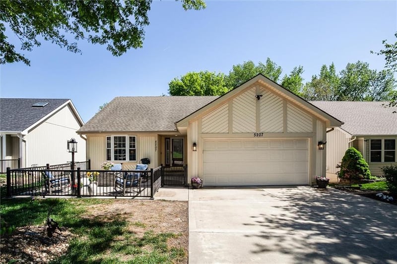 5207 84th Pl, Kansas City, MO 64154