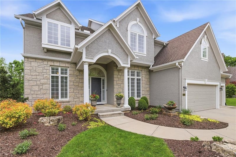 13221 Falmouth St, Leawood, KS 66209