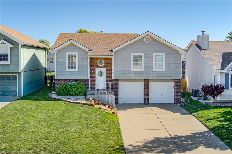 8660 110th St, Kansas City, MO 64157