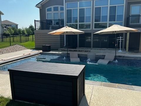 9702 Shady Bend Cir, Lenexa, KS 66227