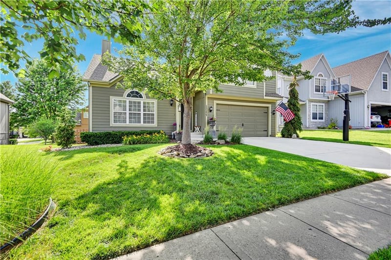 13254 Reeder St, Overland Park, KS 66213