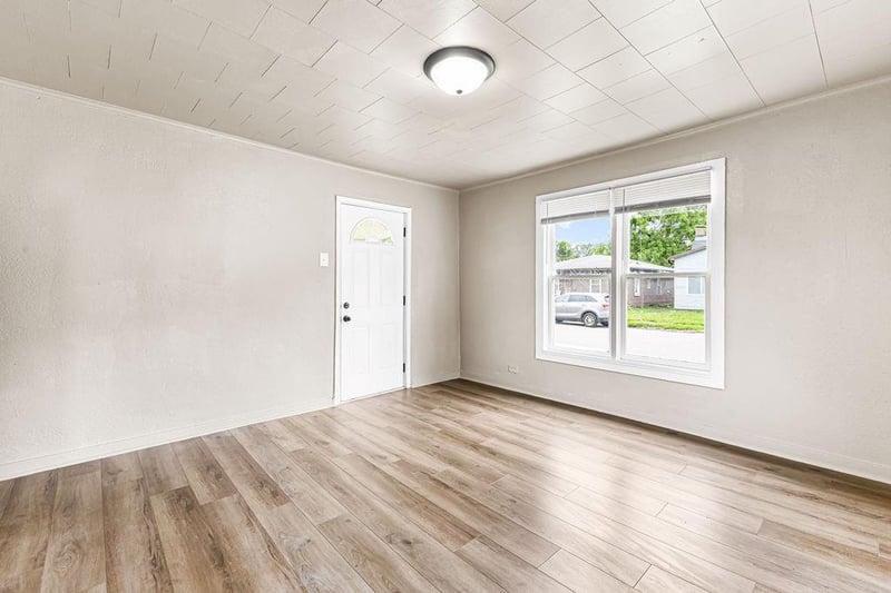903 Valley St, St Joseph, MO 64504