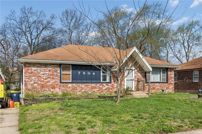 7804 Milrey Dr, Kansas City, MO 64152