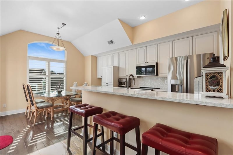 13125 Summit Ct, Kansas City, MO 64145