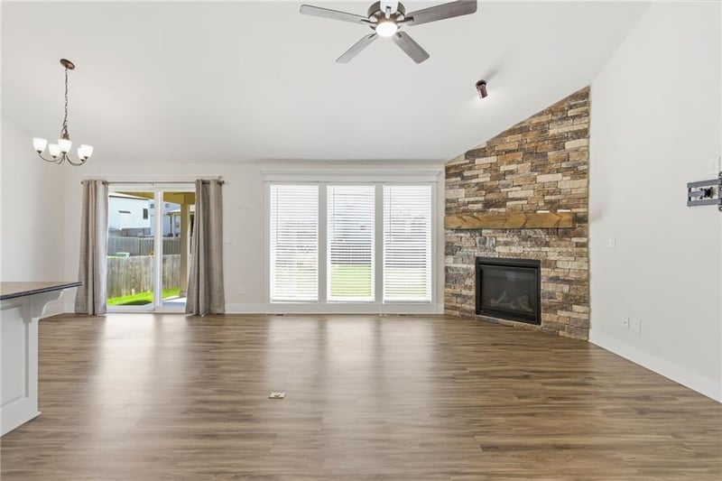 19625 197th St, Spring Hill, KS 66083