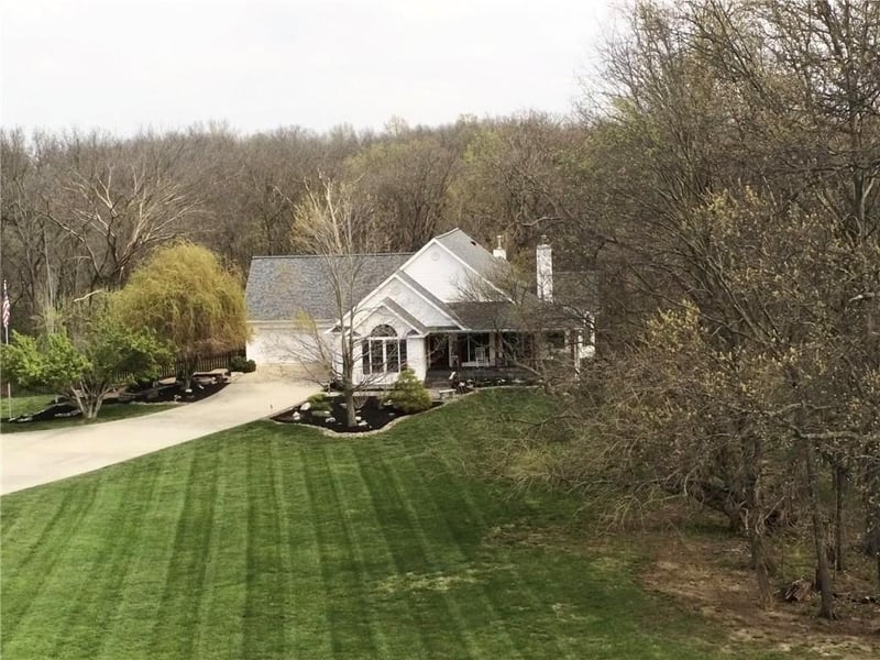 9 260th Rd, Warrensburg, MO 64093