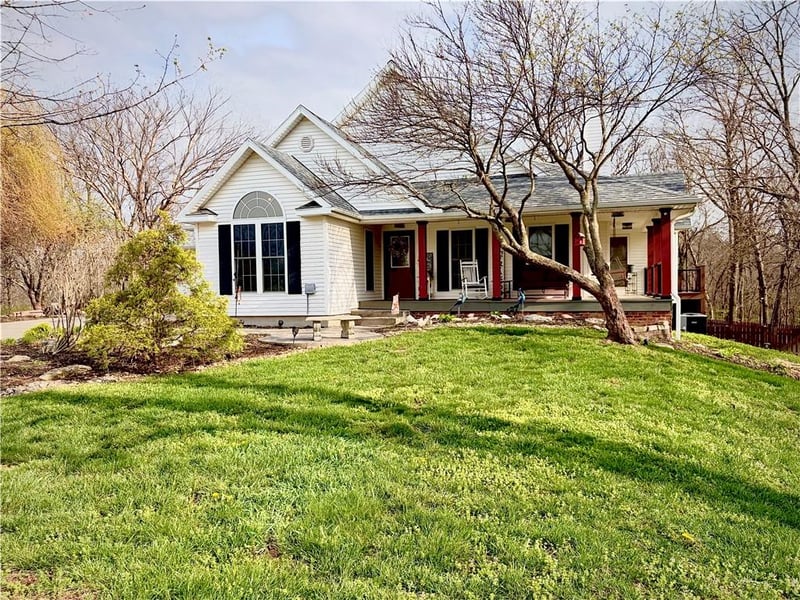 9 260th Rd, Warrensburg, MO 64093