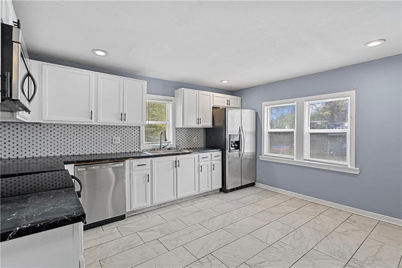 3868 59th St, Kansas City, MO 64130