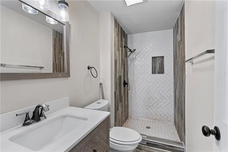 3868 59th St, Kansas City, MO 64130